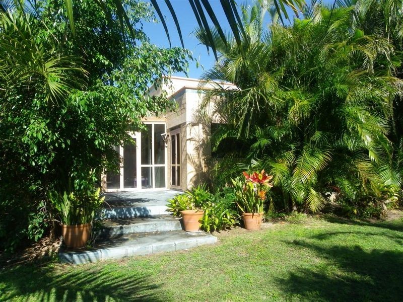 71 Golf Links Road, Bowen QLD 4805