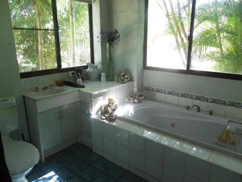 71 Golf Links Road, Bowen QLD 4805