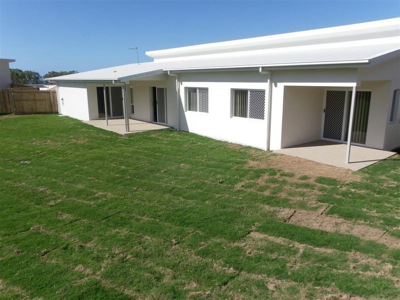 21 Sapphire Crescent, Bowen QLD 4805