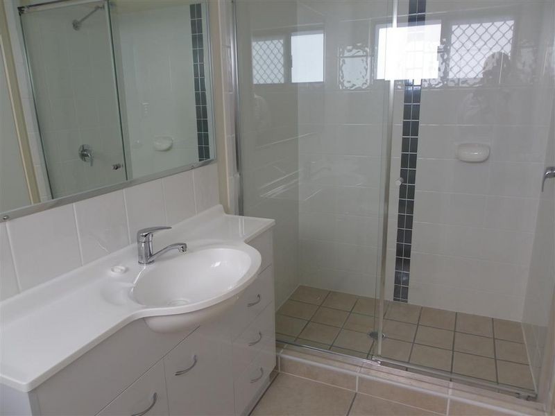 24 Sapphire Crescent, Bowen QLD 4805