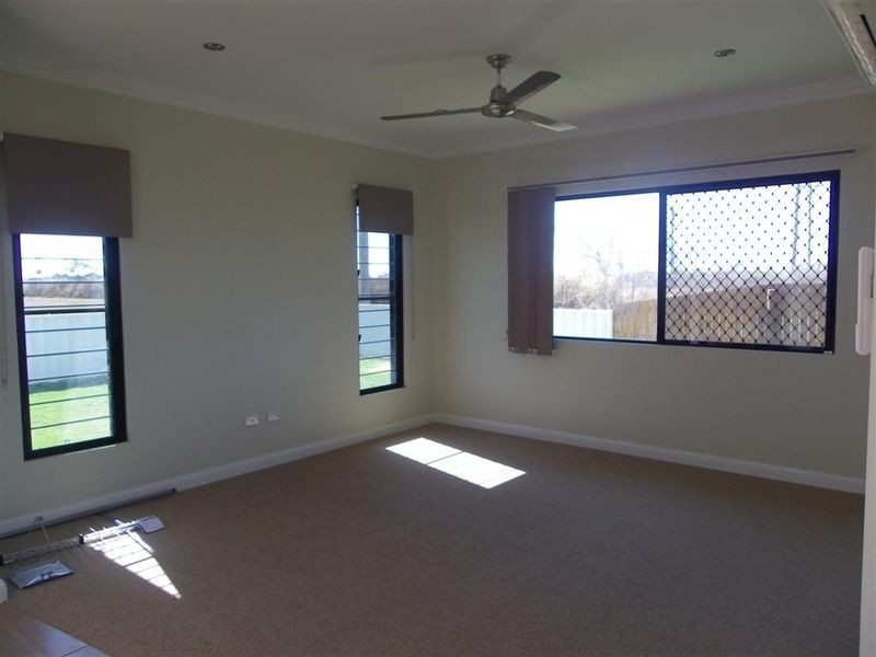17 Matthews Street, Bowen QLD 4805