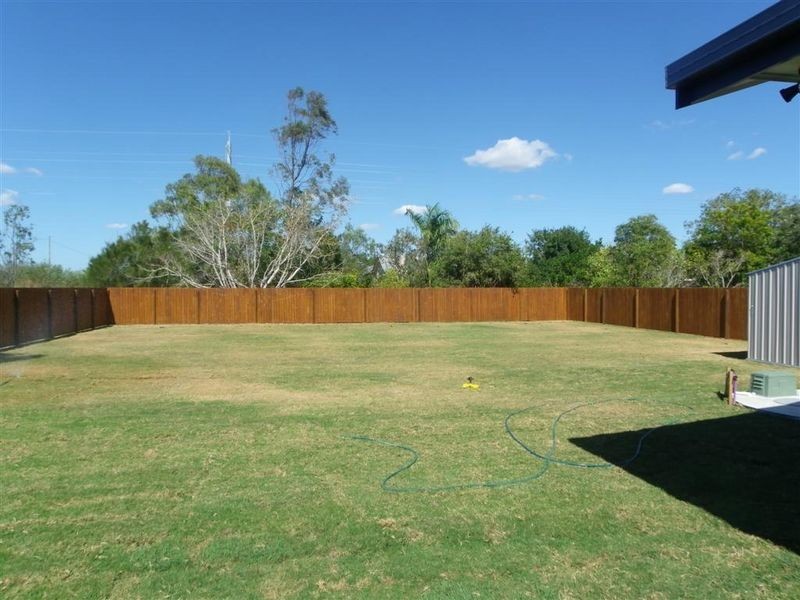17 Matthews Street, Bowen QLD 4805