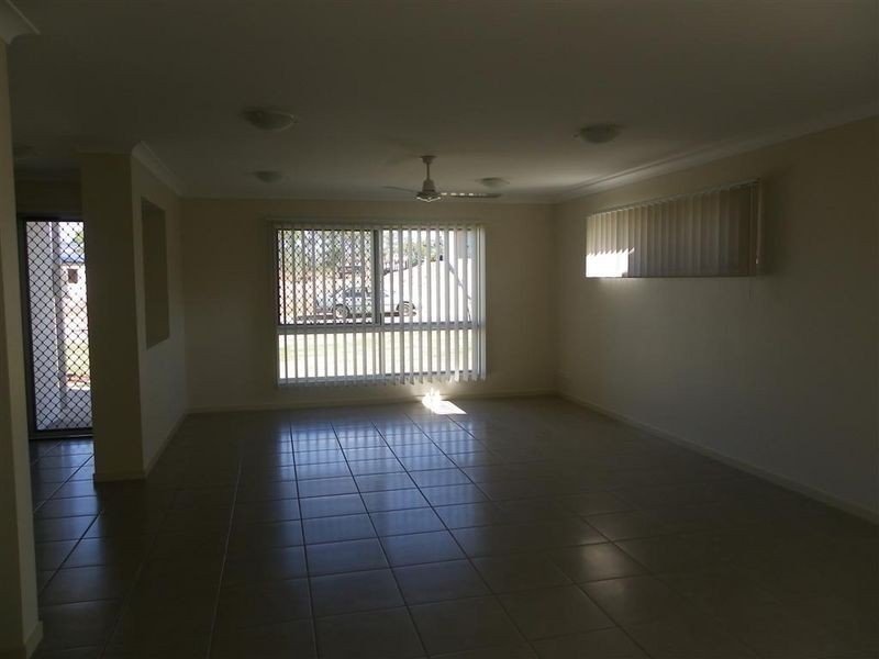 14 Sapphire Crescent, Bowen QLD 4805