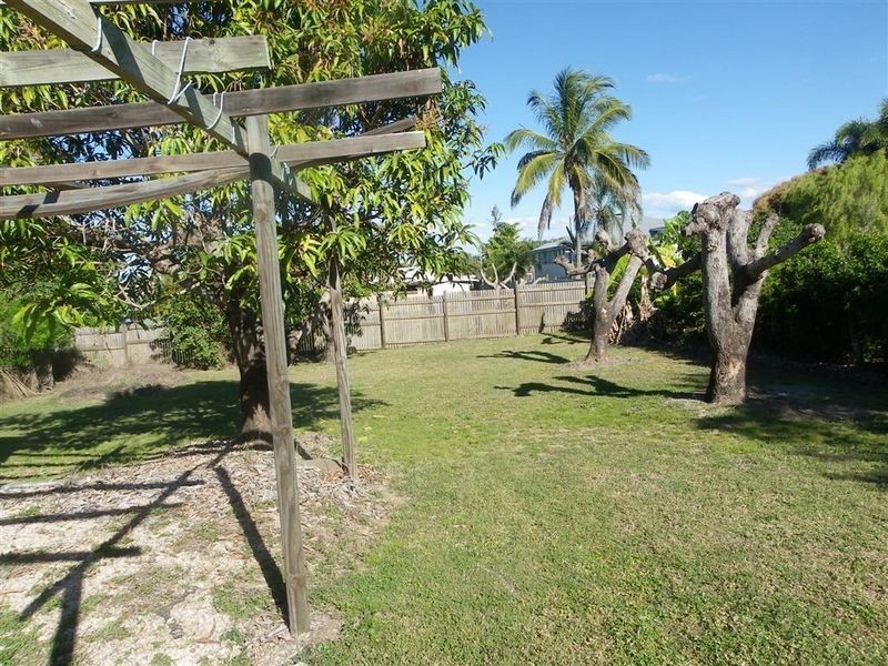 73 Poole Street, Bowen QLD 4805
