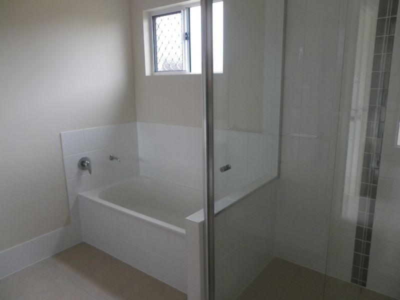 47 Scenic Drive, Bowen QLD 4805