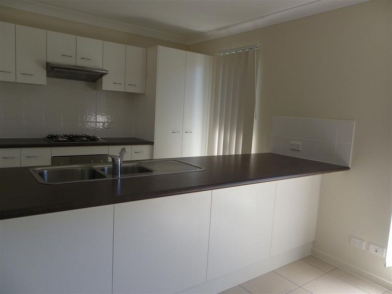 5 Sapphire Crescent, Bowen QLD 4805