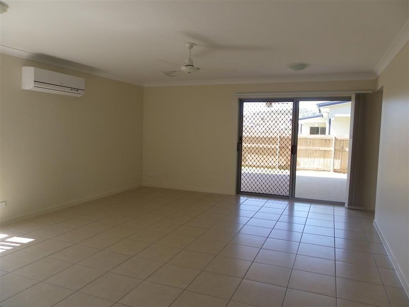 5 Sapphire Crescent, Bowen QLD 4805