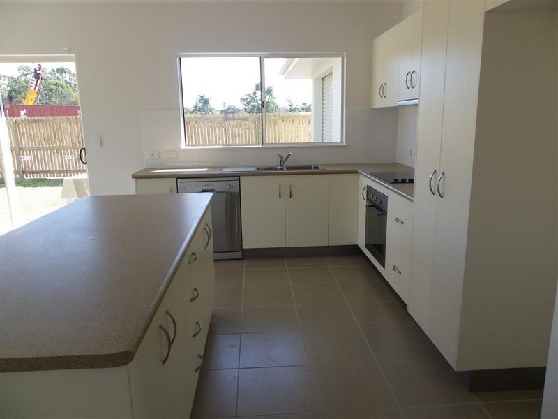 2 Sixth Close, Bowen QLD 4805