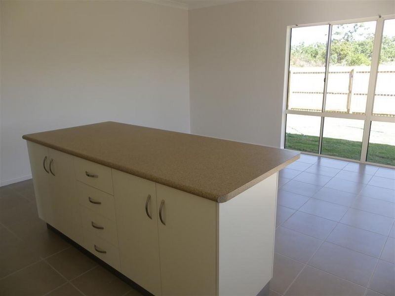 2 Sixth Close, Bowen QLD 4805