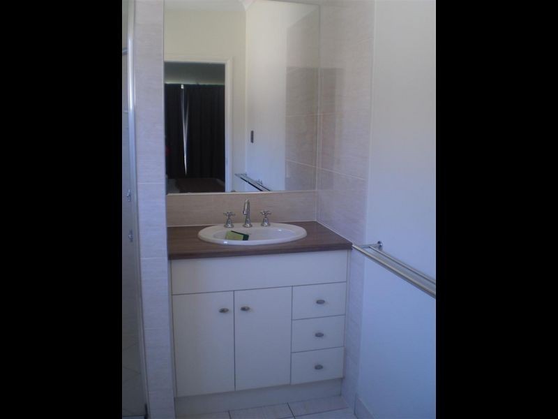 2/11 Kennedy Street, Bowen QLD 4805