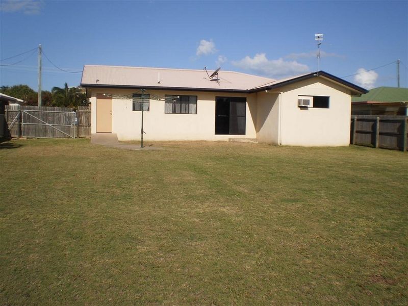 17 Dove Street, Bowen QLD 4805