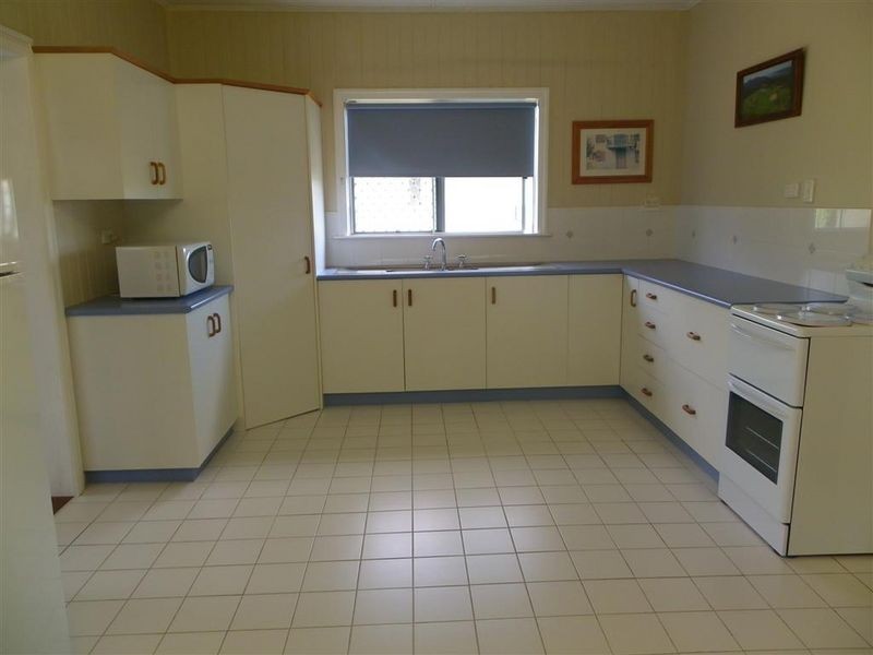 9 Darwen Street, Bowen QLD 4805