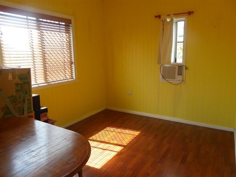 9 Darwen Street, Bowen QLD 4805