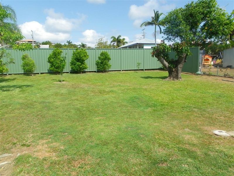 9 Darwen Street, Bowen QLD 4805
