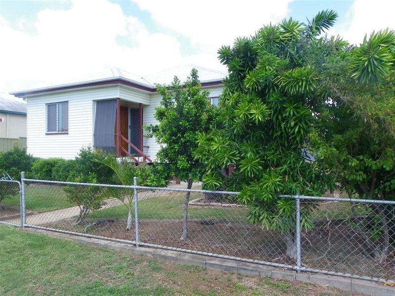 9 Darwen Street, Bowen QLD 4805