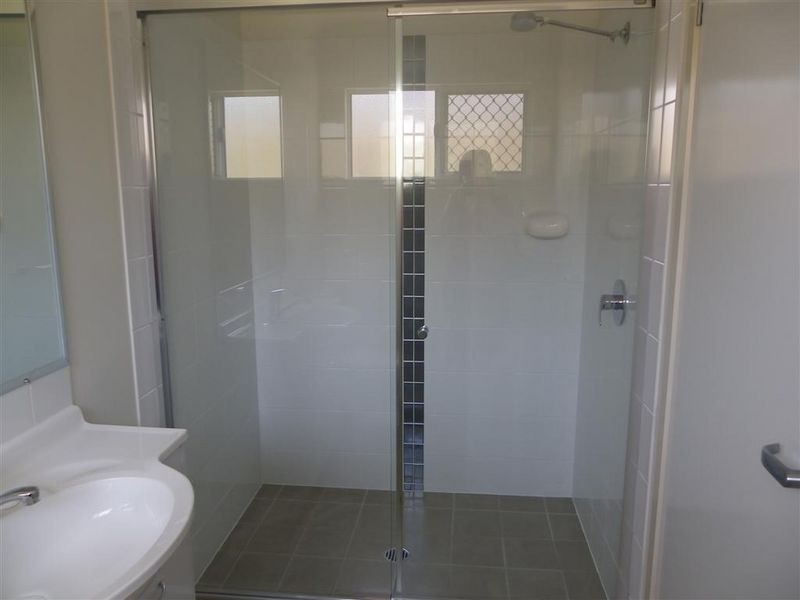 9 Sapphire Crescent, Bowen QLD 4805