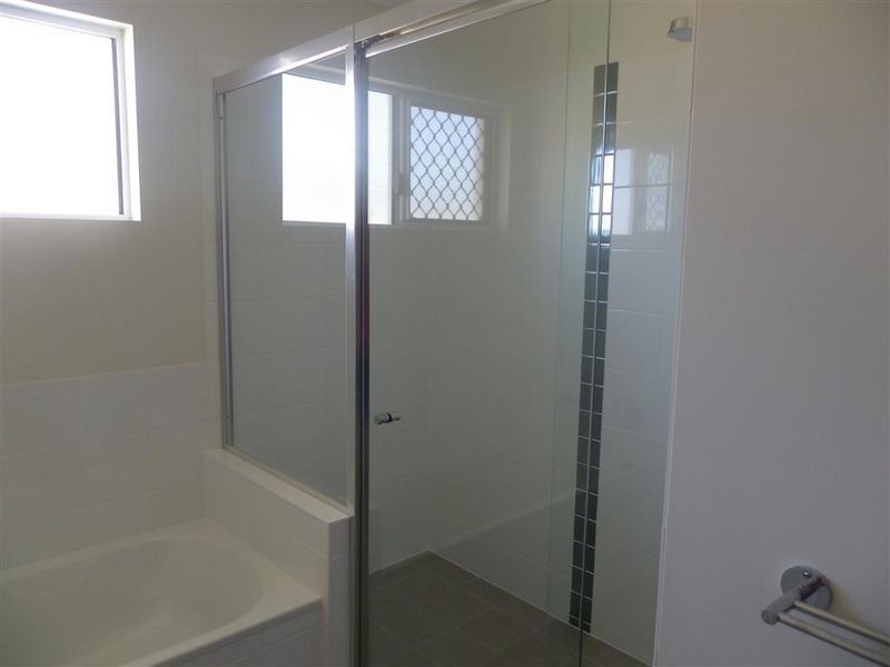 9 Sapphire Crescent, Bowen QLD 4805