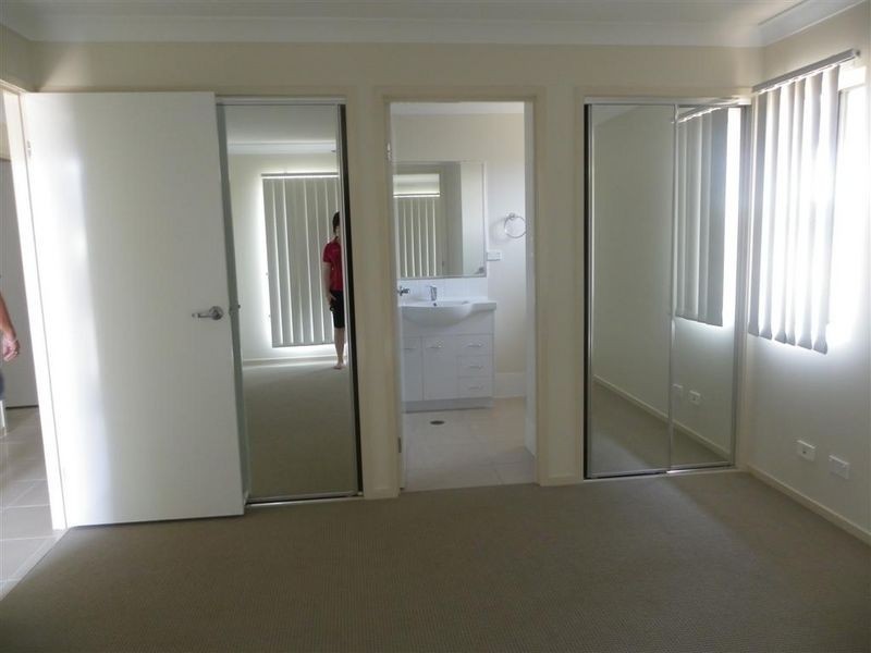 27 Sapphire Crescent, Bowen QLD 4805