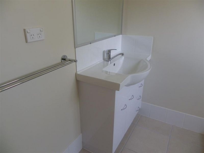 27 Sapphire Crescent, Bowen QLD 4805