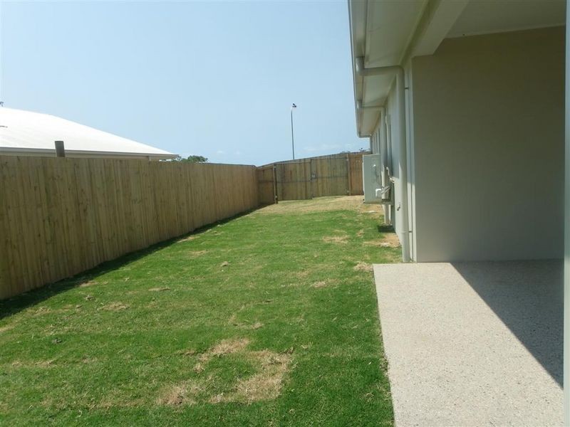 27 Sapphire Crescent, Bowen QLD 4805