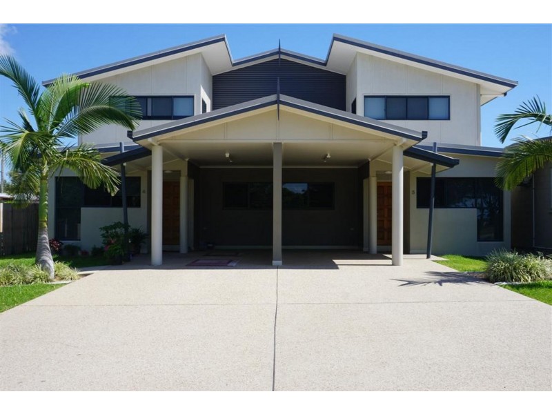 4/52 Poole Street, Bowen QLD 4805