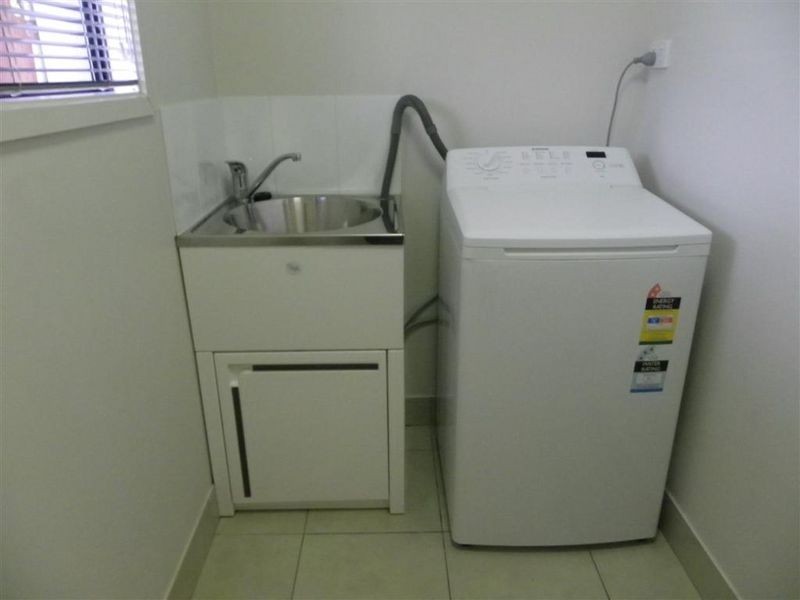 4/52 Poole Street, Bowen QLD 4805