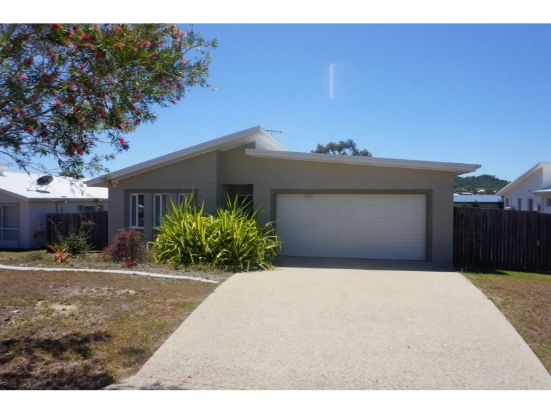 20 Sapphire Crescent, Bowen QLD 4805