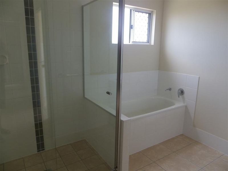 20 Sapphire Crescent, Bowen QLD 4805