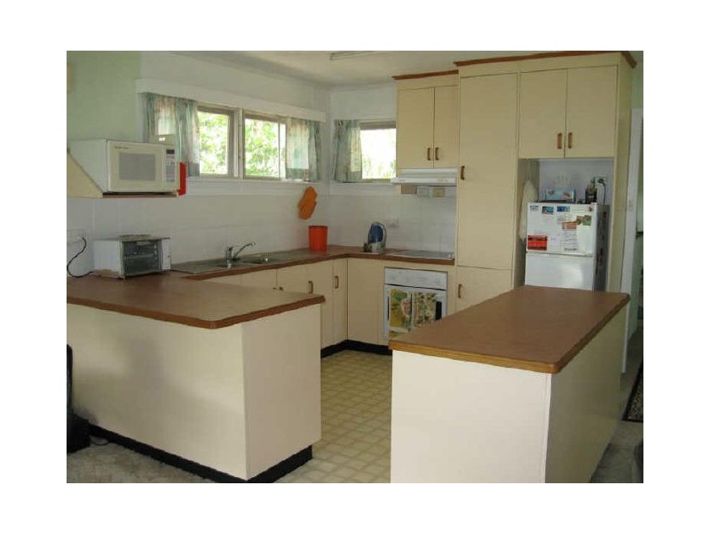 23 Golf Links Road, Bowen QLD 4805