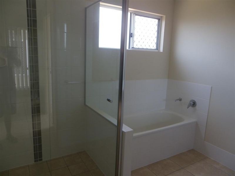 3 Sapphire Crescent, Bowen QLD 4805