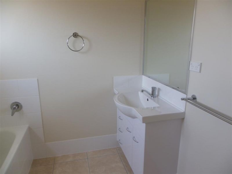 3 Sapphire Crescent, Bowen QLD 4805