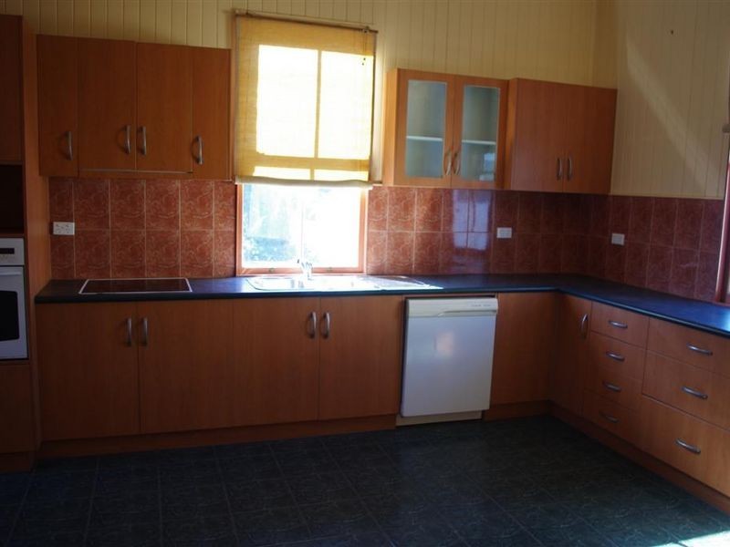 18 Williams Street, Bowen QLD 4805