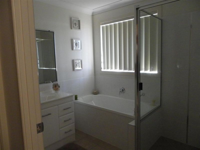2B Summer Place, Bowen QLD 4805