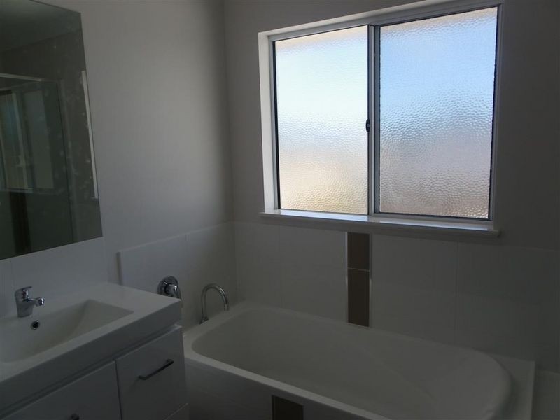 4 (Lot 74) Seabreeze Close, Bowen QLD 4805