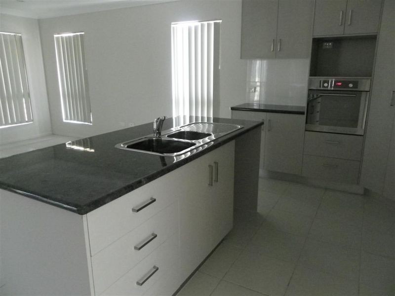 16 Sunshine Court, Bowen QLD 4805