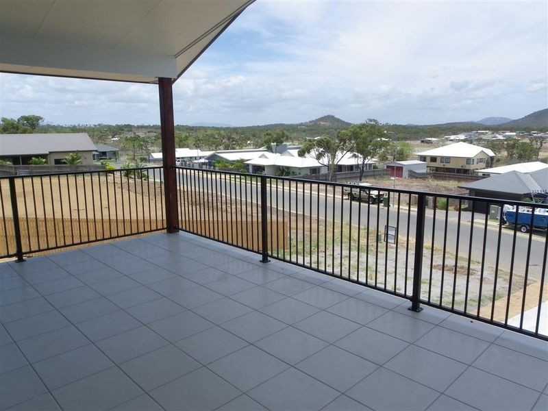 16 Sunshine Court, Bowen QLD 4805