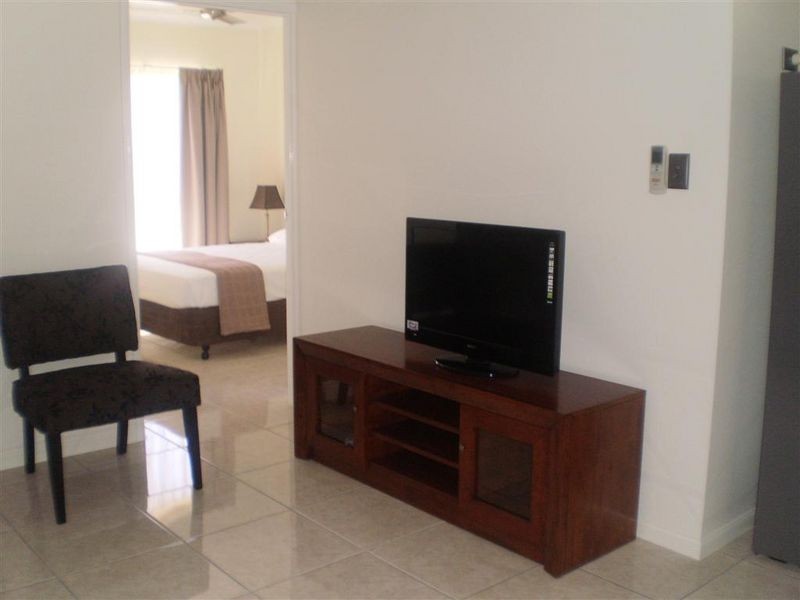 4/11 Kennedy Street, Bowen QLD 4805