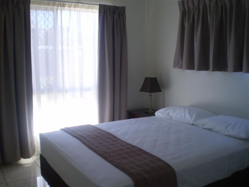 4/11 Kennedy Street, Bowen QLD 4805