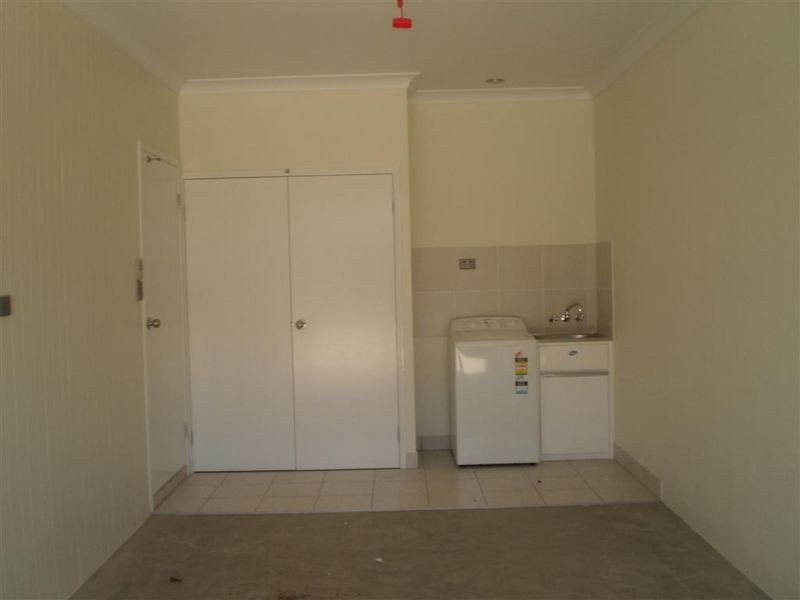 4/11 Kennedy Street, Bowen QLD 4805