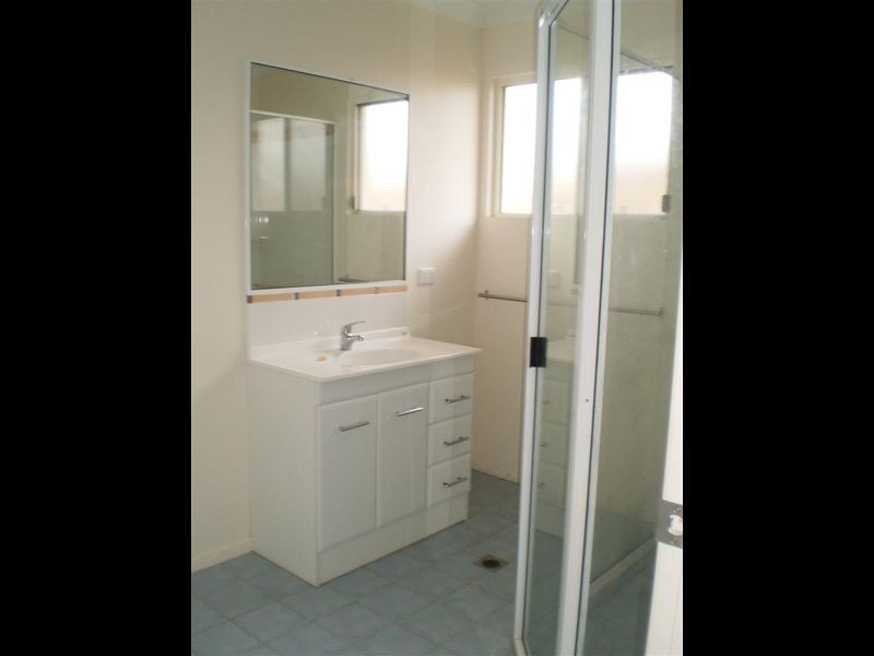 11 Hillview Place, Bowen QLD 4805