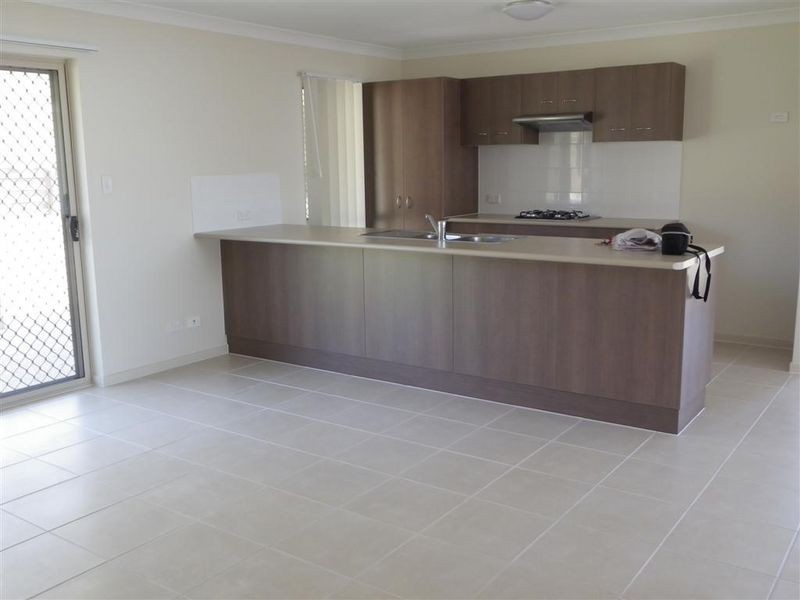 11 Sapphire Crescent, Bowen QLD 4805