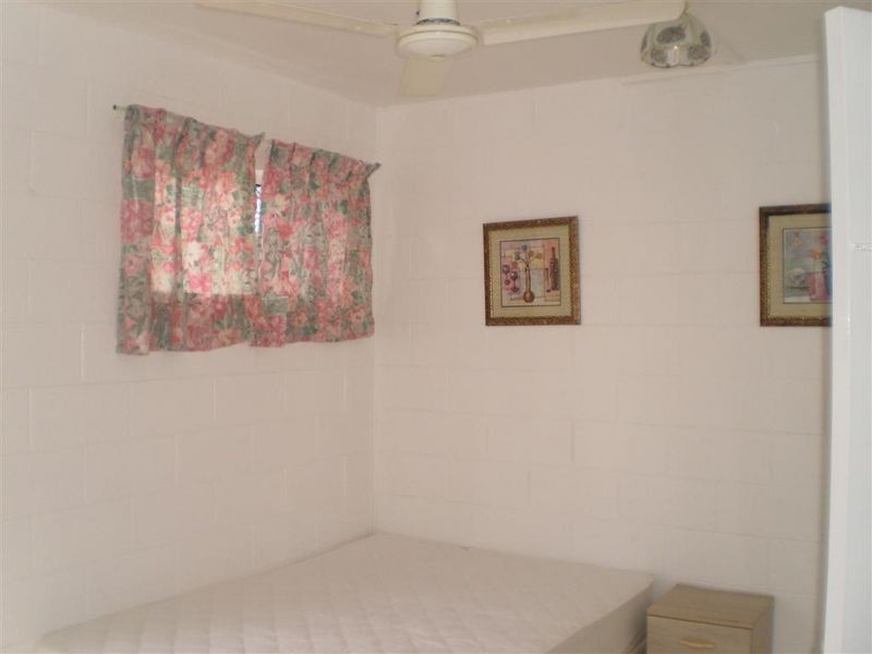 2/89 Horseshoe Bay Road, Bowen QLD 4805