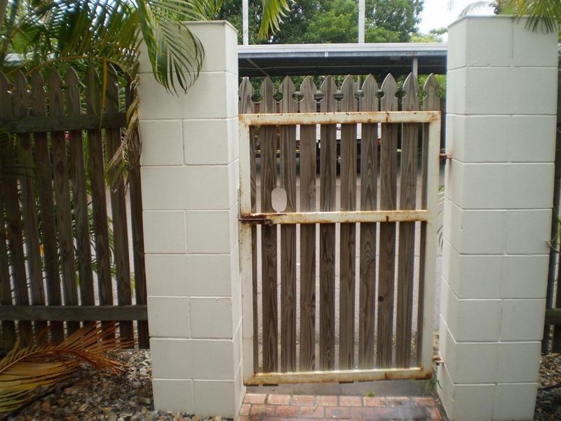 2/89 Horseshoe Bay Road, Bowen QLD 4805