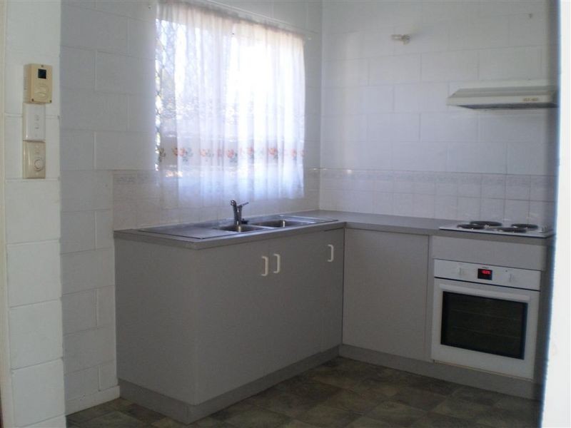 2/15 Williams Street, Bowen QLD 4805