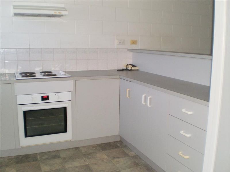 2/15 Williams Street, Bowen QLD 4805
