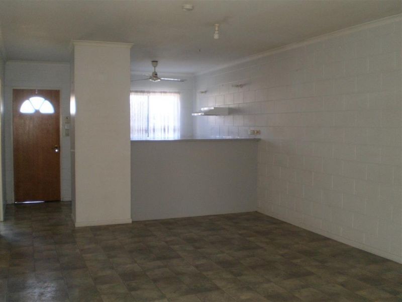 2/15 Williams Street, Bowen QLD 4805