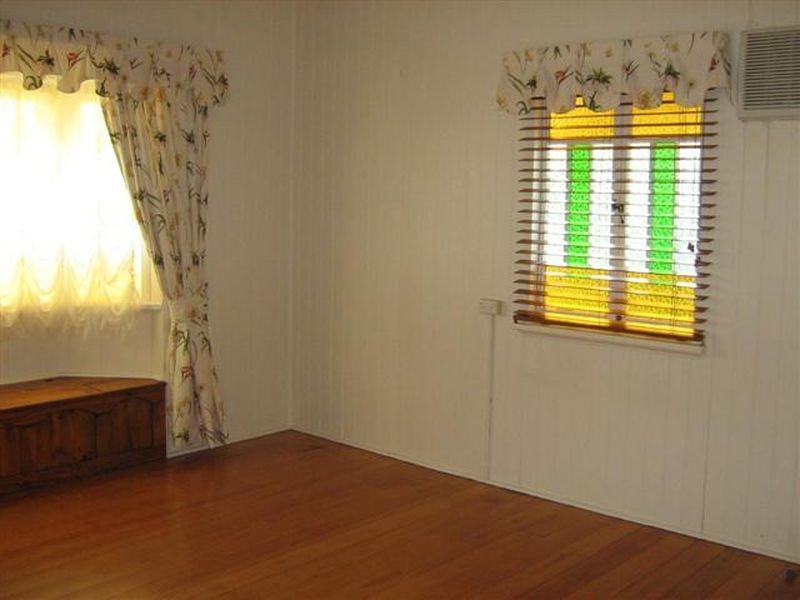 78 Herbert Street, Bowen QLD 4805