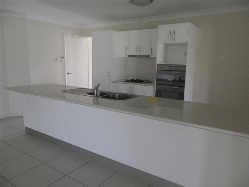 17 Hillview Place, Bowen QLD 4805