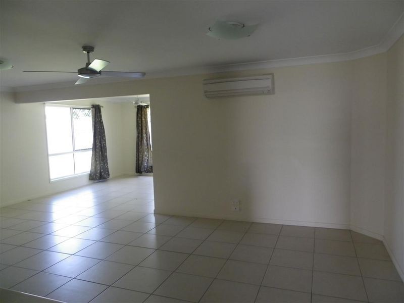 17 Hillview Place, Bowen QLD 4805