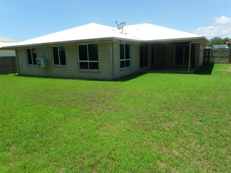 17 Hillview Place, Bowen QLD 4805
